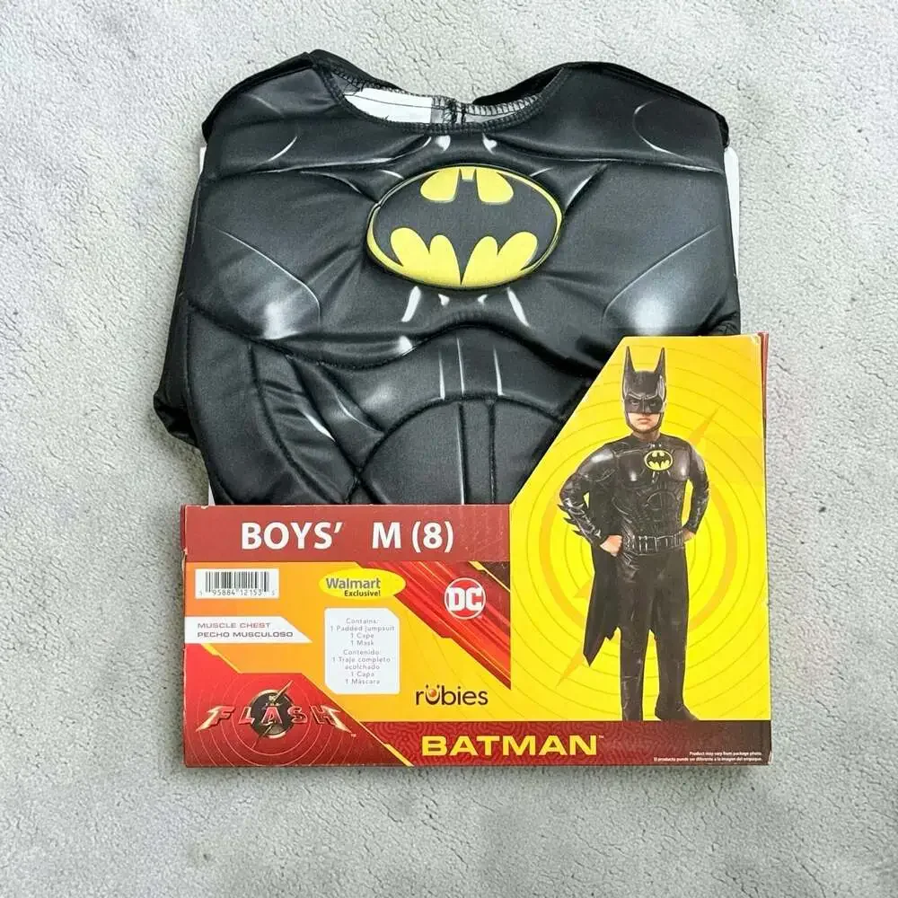 Rubies Boys Muscle Chest Batman Costume Set Size M (8)